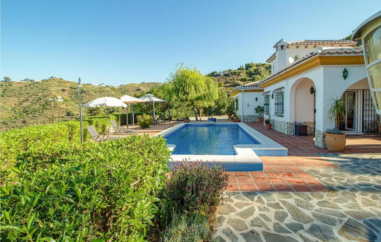 Hébergement de vacances Awesome Home In Competa With Wifi